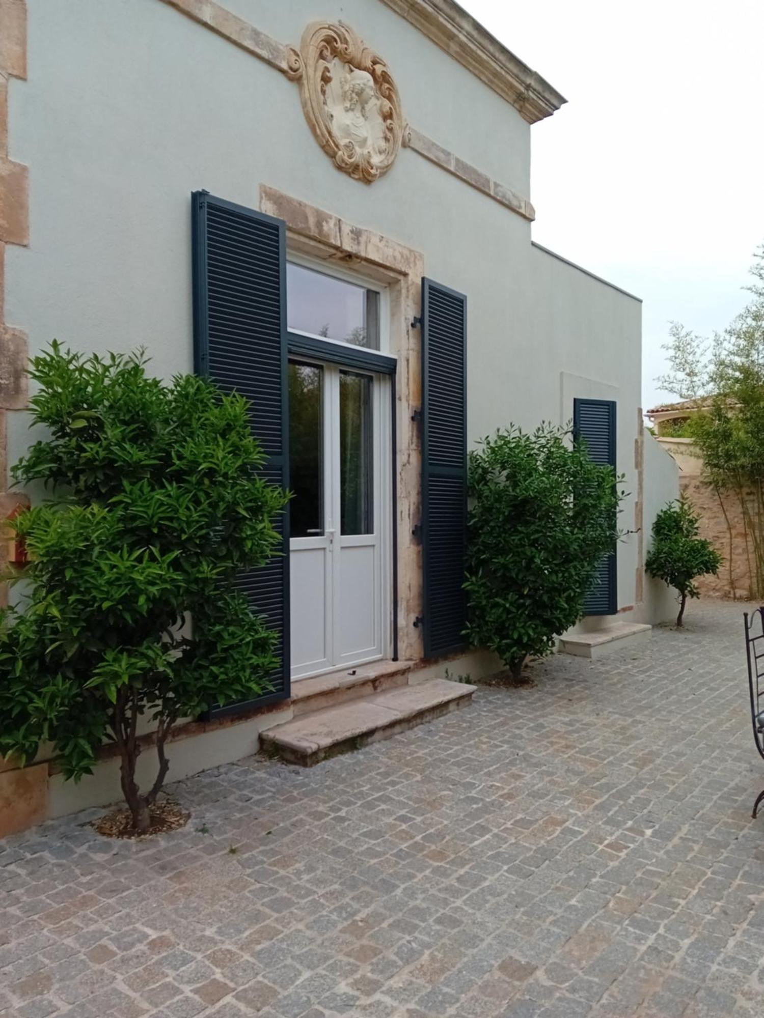 Chambre Dans Maison De Maitre Ξενοδοχείο Cuers Εξωτερικό φωτογραφία